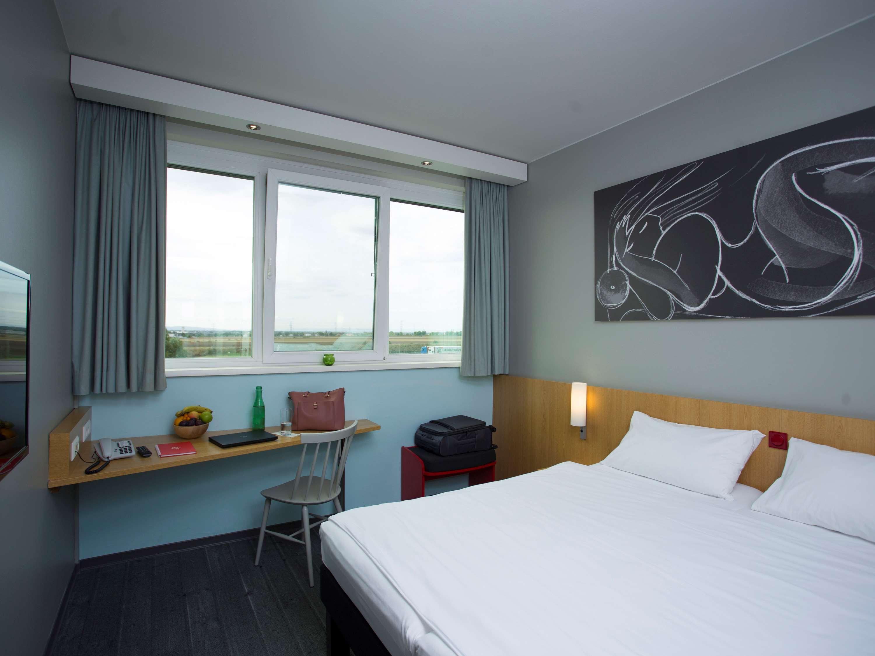 Ibis Vienna Airport Hotel Schwechat Exterior photo